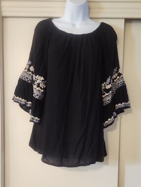 Avanti Black Peasant Top with Cream & Light blue Embroidery